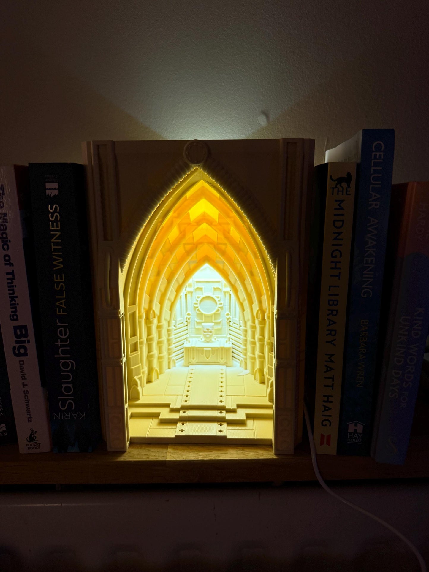 LED Gothic Cathedral Book Nook – 3D Printed Bookshelf Insert