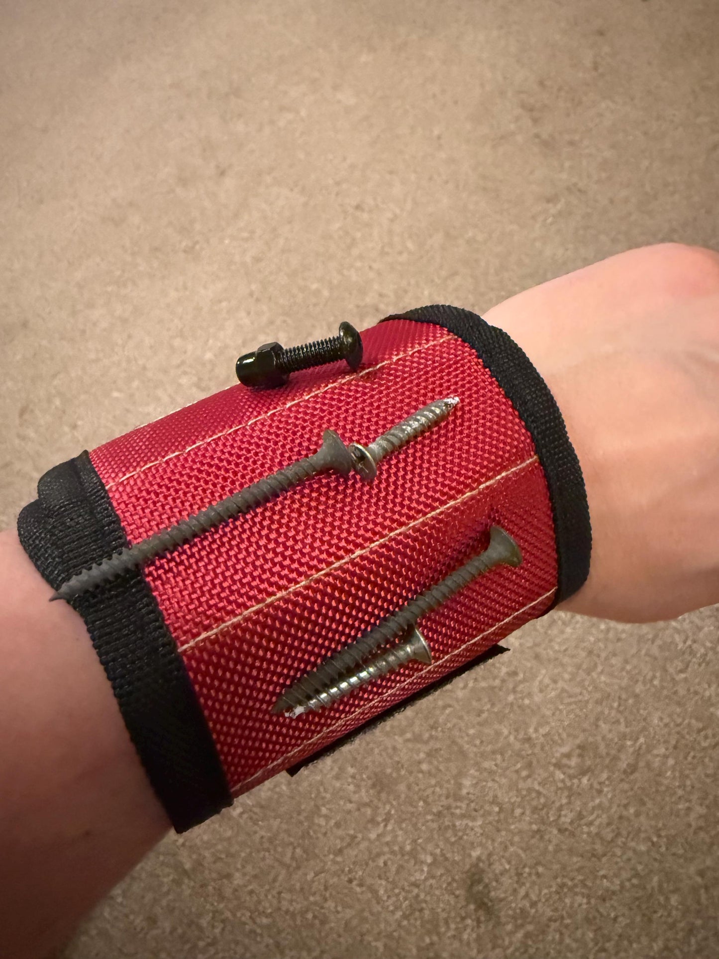 Magnetic Tool Wristband – Hands-Free DIY Gift for Dad