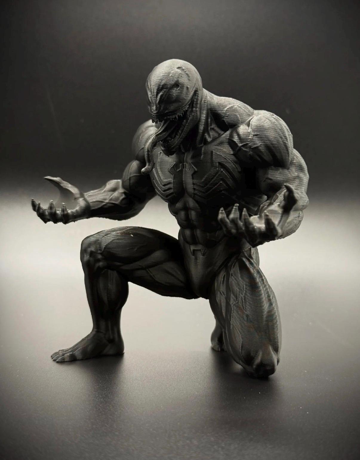 Marvel Inspired Venom Pen Holder | 3D Printed Desk Organizer | Superhero Pencil Holder | Gamer Desk Decor | Gift for Comic Fans