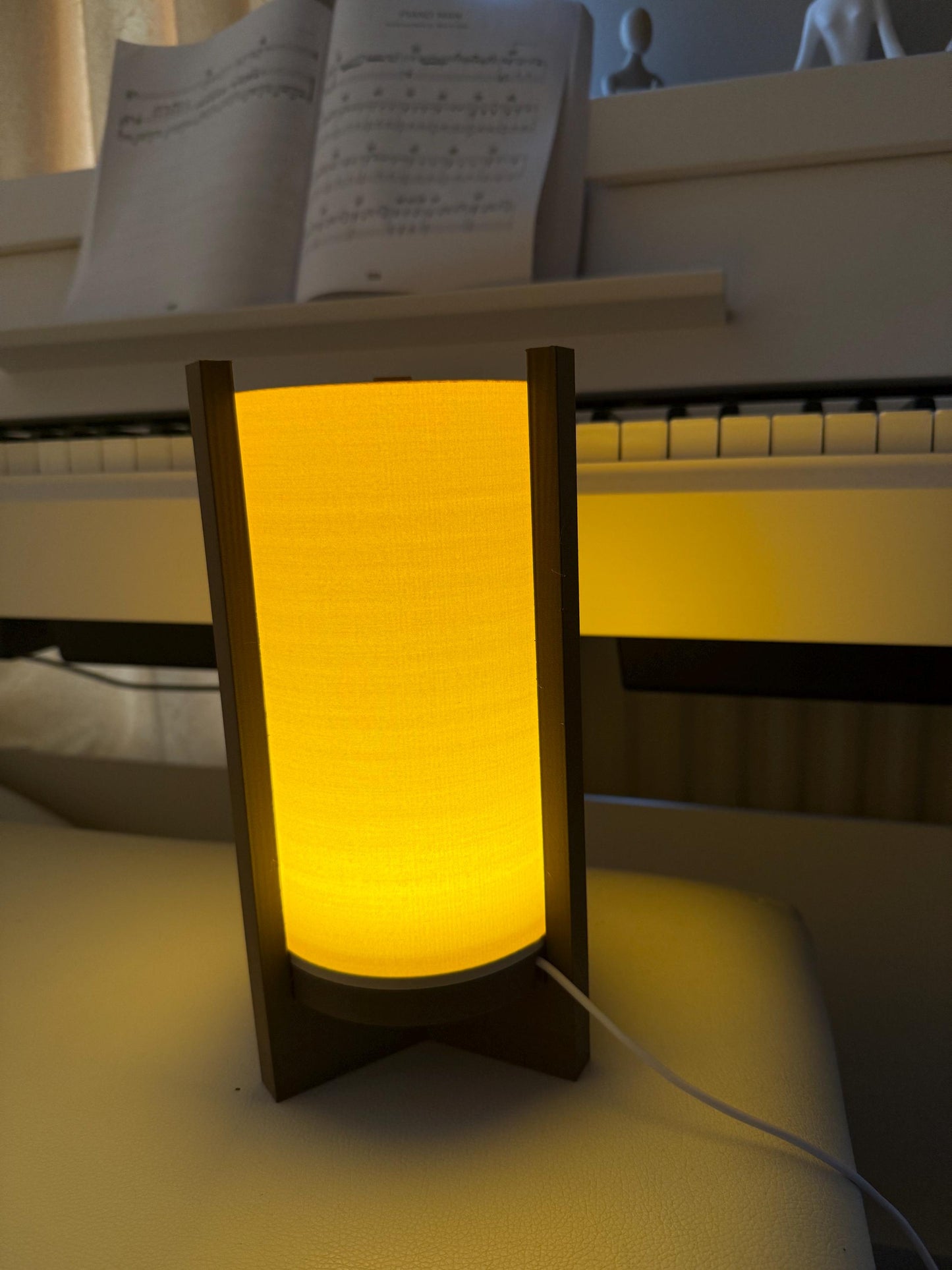 3D Printed Modern Ambient Lamp – Warm Glow LED Night Light, Minimalist Home Decor, Unique Desk or Bedside Lighting