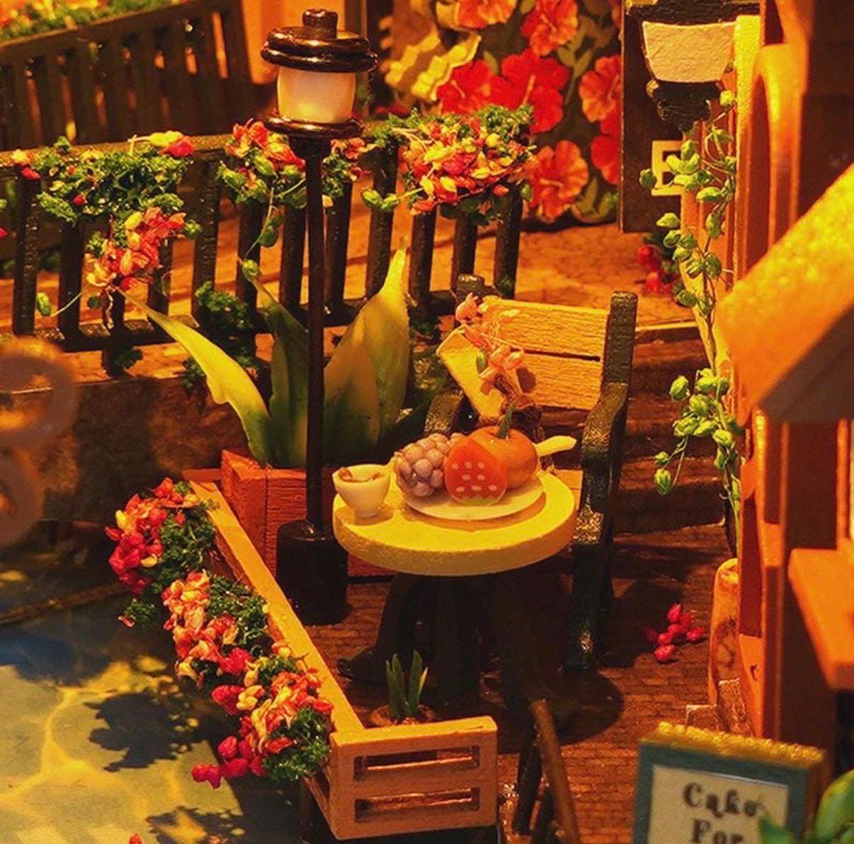 Venice Canal Book Nook DIY Kit – Miniature Light-Up Bookshelf Insert