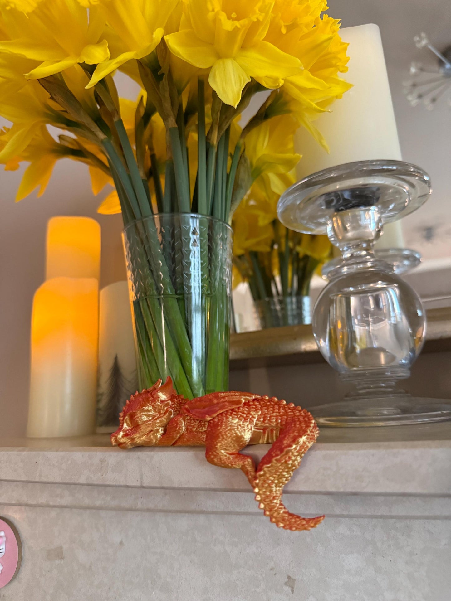 Sleeping baby dragon shelf sitter | Bookshelf shelf decor 3d Printed