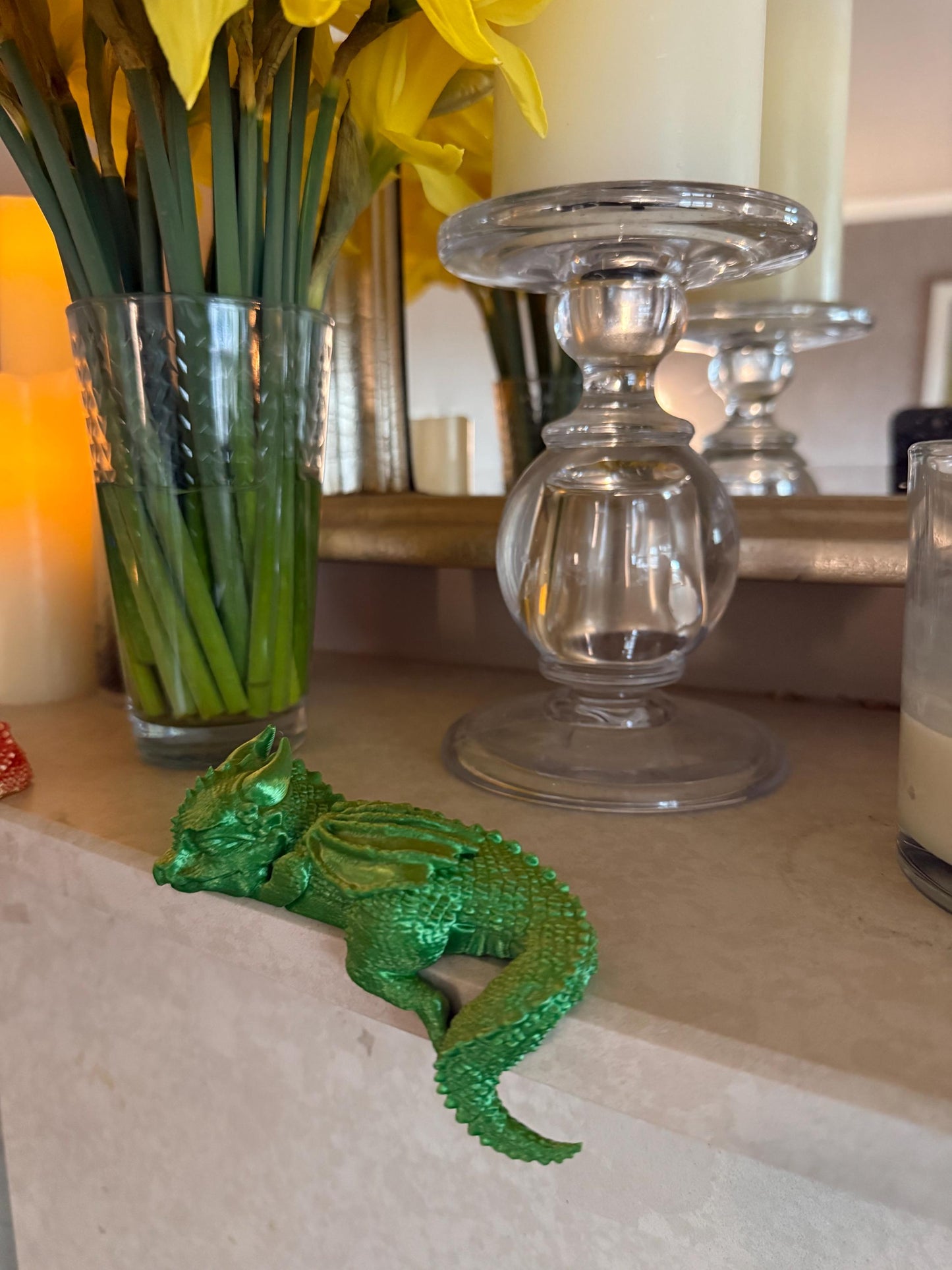Sleeping baby dragon shelf sitter | Bookshelf shelf decor 3d Printed