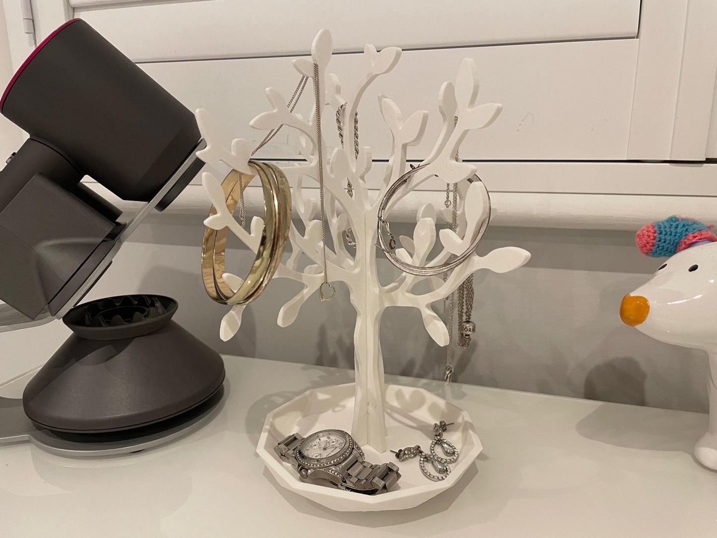 Jewellery tree - functional and pretty Jewellery organiser