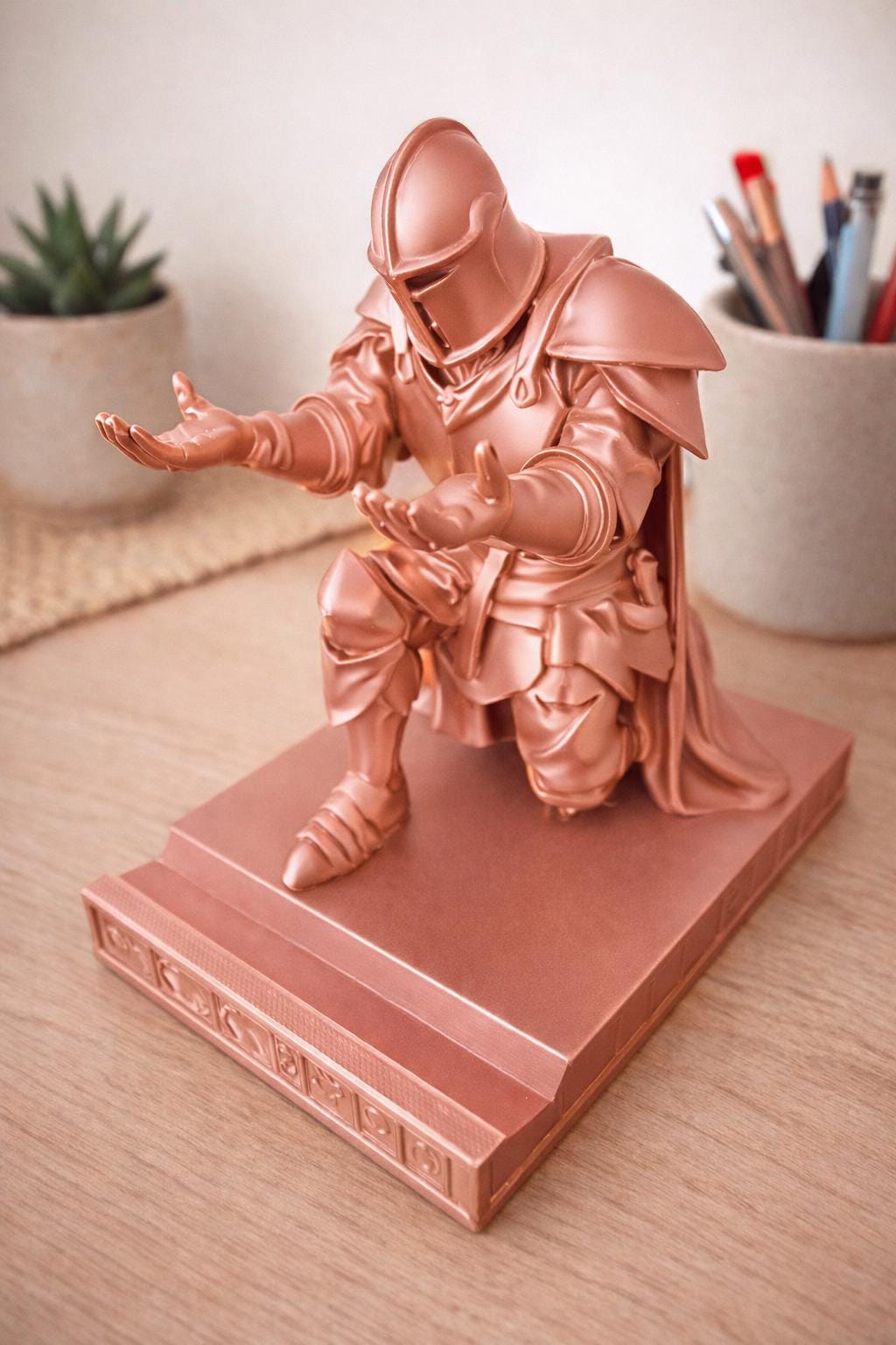 3D Printed Knight Pen Holder | Golden Medieval Desk Decor